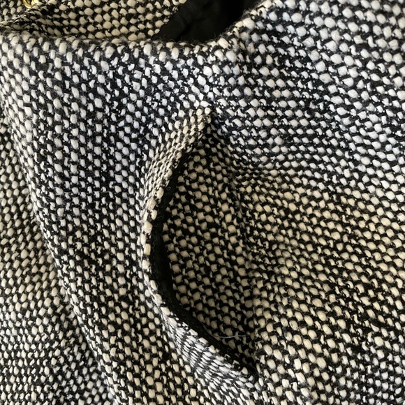 BCBGeneration size 10 mini skirt - Picture 7 of 7